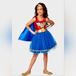 New kid girl's DC Comics Wonder Woman Classic Halloween Costume, size S 6/7